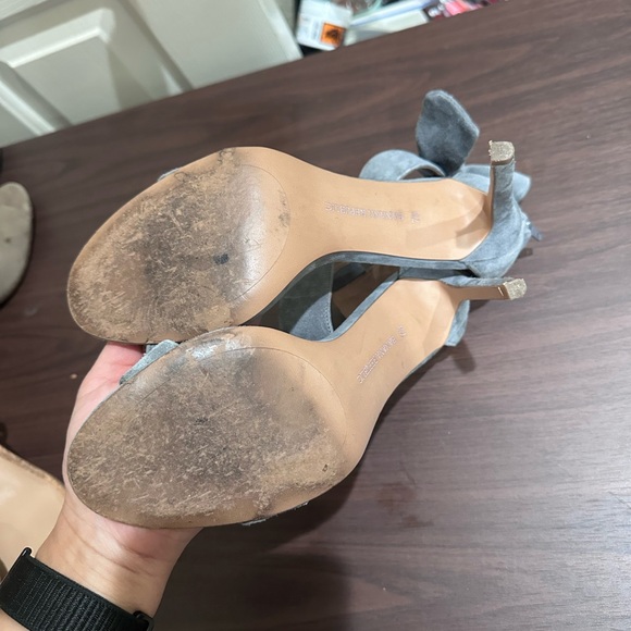 Banana Republic Grey Suede Women's Heels - Picture 2 of 2